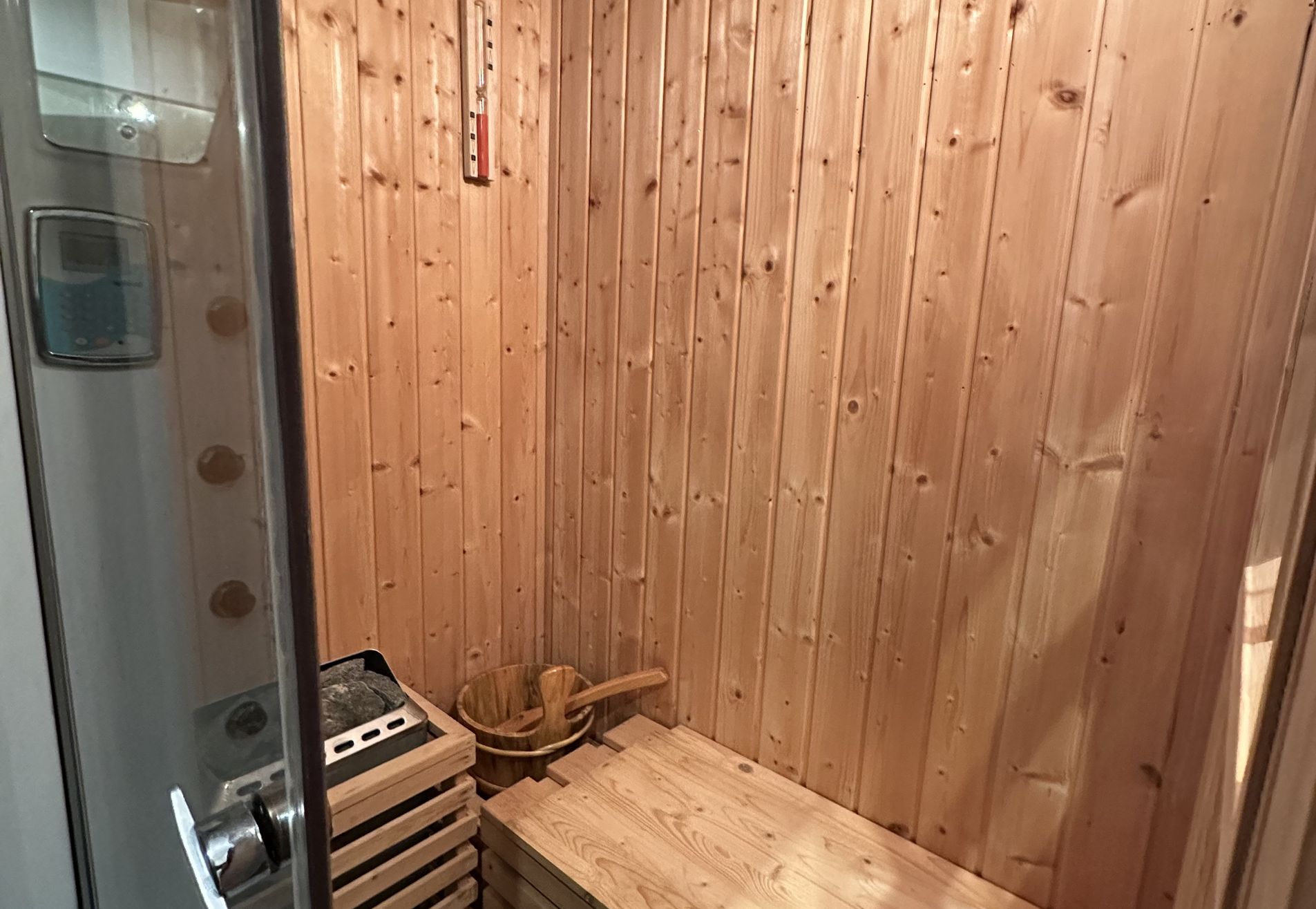 Twee onder één kap Wormerveer, ter inwoning